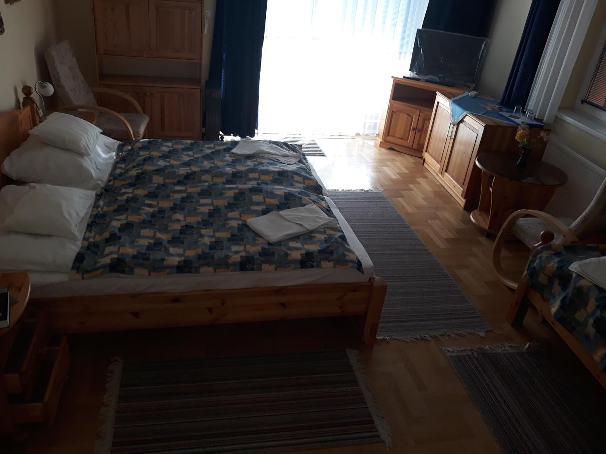 Kenezy Lux Apartman Vendeghaz Hajdúszoboszló Екстериор снимка
