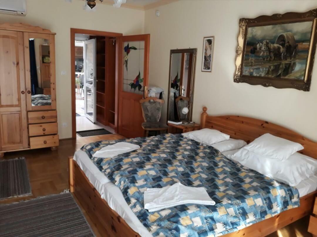 Kenezy Lux Apartman Vendeghaz Hajdúszoboszló Екстериор снимка